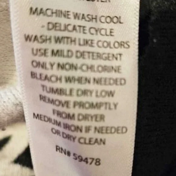 CYNTHIA ROWLEY black and white sweater dress!  Size M - Picture 3 of 8